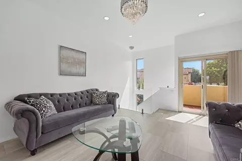 Living - 1380 E Washington Ave #17, El Cajon, CA 92019 photo 2 of 2