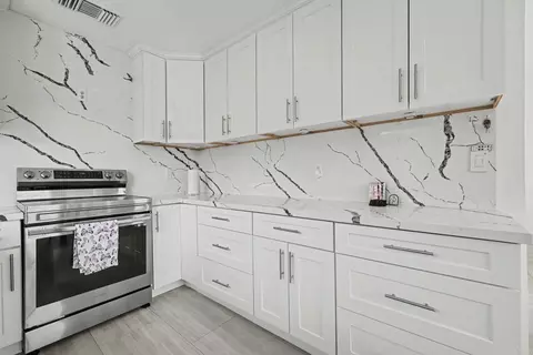 Kitchen - 1380 E Washington Ave #17, El Cajon, CA 92019 photo 2 of 2