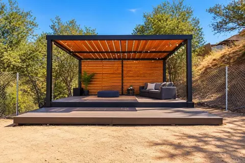 Exterior - 1020 Silverbrook Dr, El Cajon, CA 92019 photo 5 of 7
