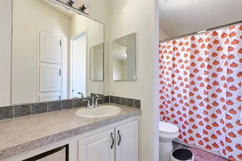 Bath - 1020 Silverbrook Dr, El Cajon, CA 92019 photo 2 of 2