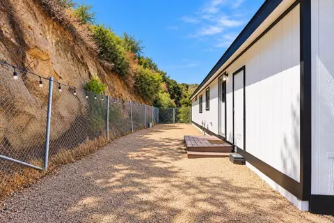Exterior - 1020 Silverbrook Dr, El Cajon, CA 92019 photo 6 of 7