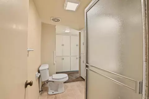 Bath - 12376 Royal Rd, El Cajon, CA 92021 photo 2 of 3
