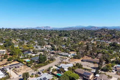 View/Area - 10071 Resmar Pl, La Mesa, CA 91941 photo 8 of 14