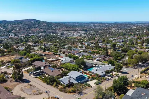 View/Area - 10071 Resmar Pl, La Mesa, CA 91941 photo 4 of 14