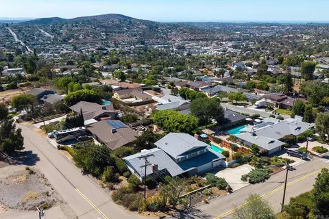 View/Area - 10071 Resmar Pl, La Mesa, CA 91941 photo 5 of 14