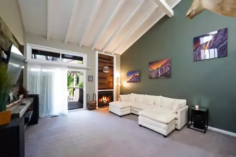 Living - 15737 Davis Cup Ln, Ramona, CA 92065 photo 2 of 5