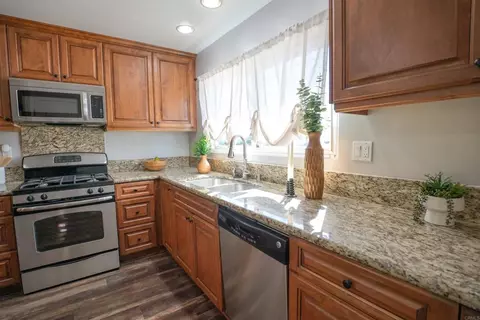 Kitchen - 9312 Carita Rd, Santee, CA 92071 photo 6 of 8