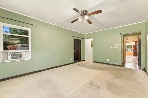 Living - 848 Olive Ave, Coronado, CA 92118 photo 7 of 7