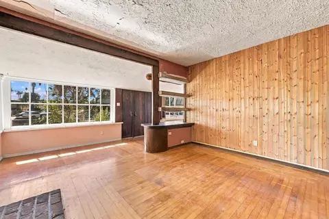 Living - 848 Olive Ave, Coronado, CA 92118 photo 5 of 7