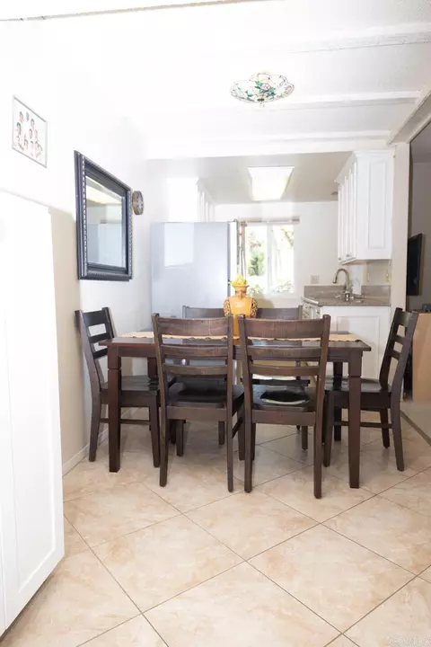 Dining - 5350 Baltimore #29, La Mesa, CA 91942 photo 1 of 2