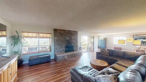 Living - 11249 Valle Vista Rd, Lakeside, CA 92040 photo 2 of 2