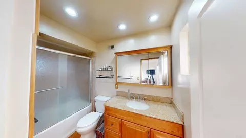 Bath - 11249 Valle Vista Rd, Lakeside, CA 92040 photo 1 of 2
