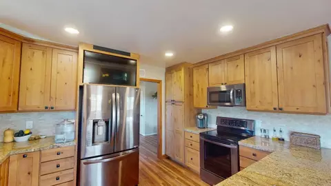 Kitchen - 11249 Valle Vista Rd, Lakeside, CA 92040 photo 3 of 3