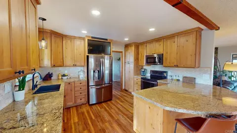 Kitchen - 11249 Valle Vista Rd, Lakeside, CA 92040 photo 1 of 2