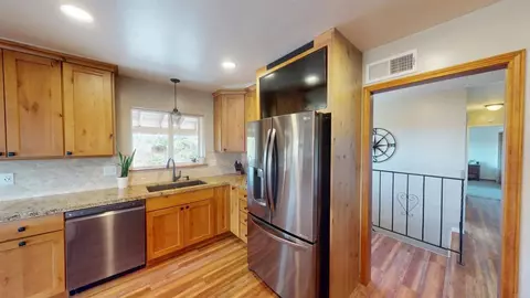 Kitchen - 11249 Valle Vista Rd, Lakeside, CA 92040 photo 1 of 3