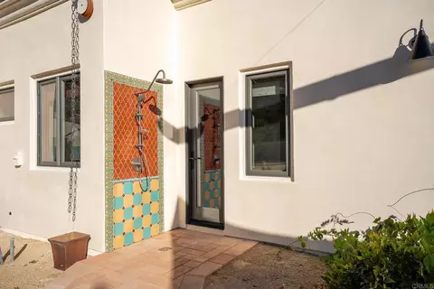 Exterior - 18575 Wild Horse Crk, Poway, CA 92064 photo 2 of 21