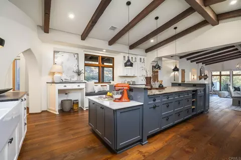 Kitchen - 18575 Wild Horse Crk, Poway, CA 92064 photo 5 of 9