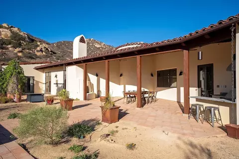 Exterior - 18575 Wild Horse Crk, Poway, CA 92064 photo 5 of 21