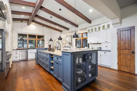 Kitchen - 18575 Wild Horse Crk, Poway, CA 92064 photo 2 of 9