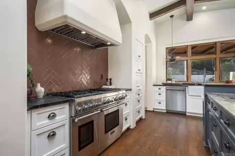 Kitchen - 18575 Wild Horse Crk, Poway, CA 92064 photo 9 of 9