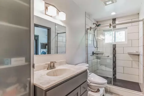 Bath - 12456 Wildcat Canyon Rd, Lakeside, CA 92040 photo 1 of 1