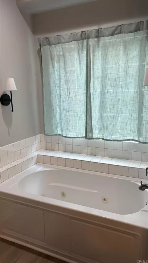 Bath - 131 Salmon Ave, Klamath, CA 95548 photo 3 of 4