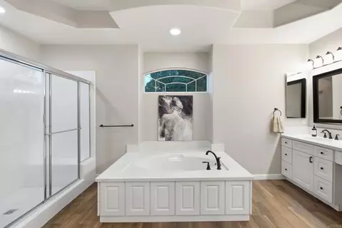 Bath - 2167 Collomia, Alpine, CA 91901 photo 1 of 5