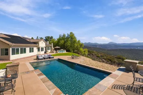 Exterior - 2167 Collomia, Alpine, CA 91901 photo 5 of 12