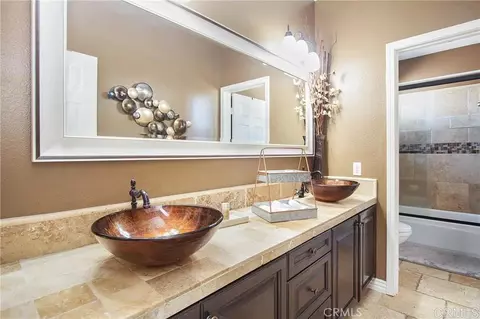 Bath - 113 Gomez Cir, Placentia, CA 92870 photo 2 of 4