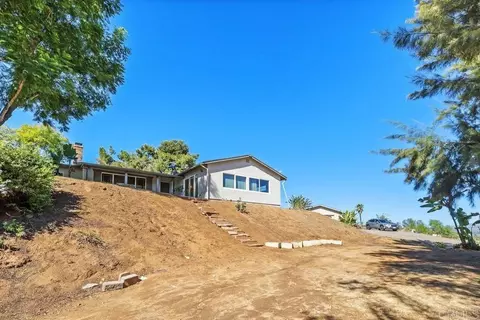 Exterior - 8560 Winter Gardens Blvd, Lakeside, CA 92040 photo 7 of 9