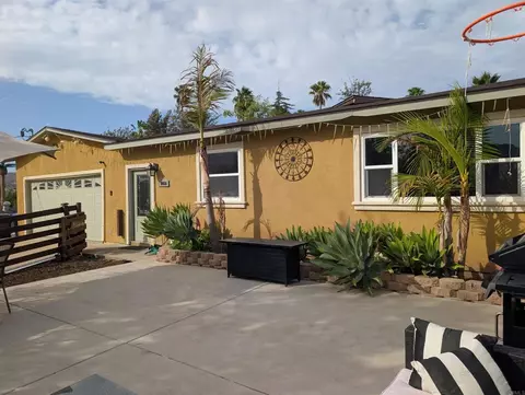 9060 Kay Jay Ln, Lakeside, CA 92040