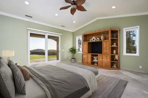 Bedroom - 23648 Old Ranch Rd, Alpine, CA 91901 photo 2 of 5