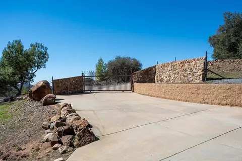 Exterior - 23648 Old Ranch Rd, Alpine, CA 91901 photo 17 of 17