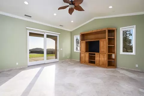 Living - 23648 Old Ranch Rd, Alpine, CA 91901 photo 10 of 10