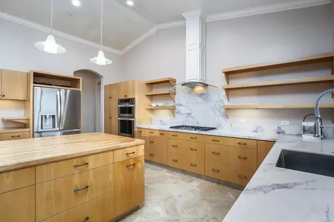 Kitchen - 23648 Old Ranch Rd, Alpine, CA 91901 photo 4 of 8