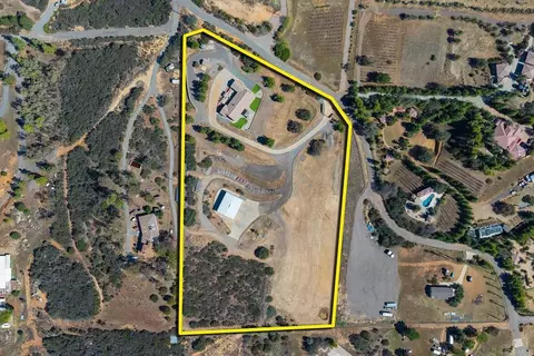 View/Area - 23648 Old Ranch Rd, Alpine, CA 91901 photo 1 of 7