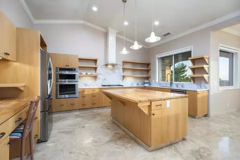 Kitchen - 23648 Old Ranch Rd, Alpine, CA 91901 photo 6 of 8