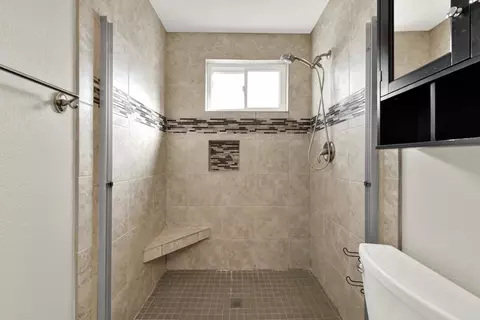 Bath - 10432 Timberlane Way, Santee, CA 92071 photo 2 of 4