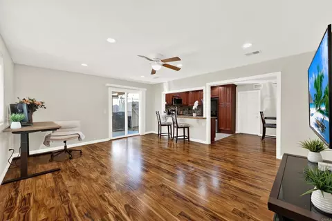 Living - 10432 Timberlane Way, Santee, CA 92071 photo 10 of 10