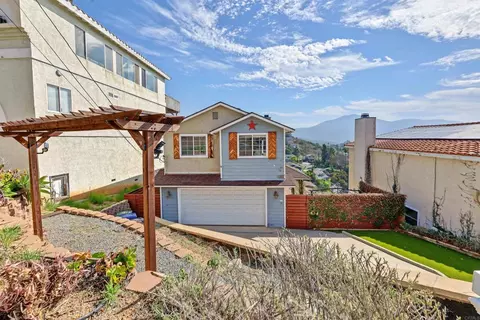 Exterior - 1617 La Presa Ave, Spring Valley, CA 91977 photo 3 of 3