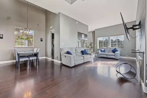 Living - 1617 La Presa Ave, Spring Valley, CA 91977 photo 1 of 2