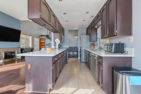 Kitchen - 1617 La Presa Ave, Spring Valley, CA 91977 photo 2 of 2