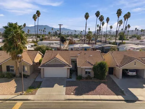 View/Area - 770 Augusta St, Hemet, CA 92545 photo 1 of 5