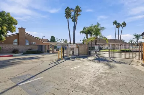 Exterior - 770 Augusta St, Hemet, CA 92545 photo 9 of 11