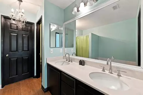 Bath - 770 Augusta St, Hemet, CA 92545 photo 1 of 3