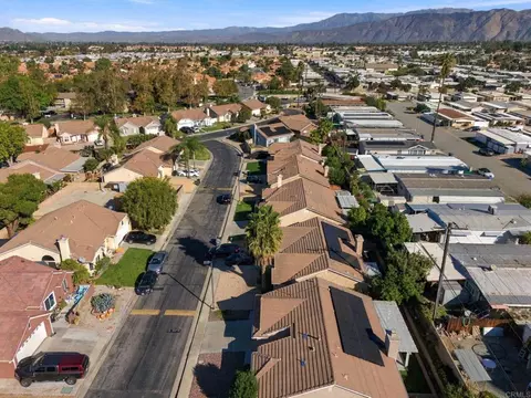 View/Area - 770 Augusta St, Hemet, CA 92545 photo 2 of 5