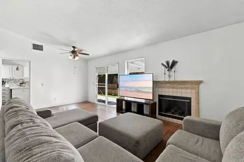 Living - 770 Augusta St, Hemet, CA 92545 photo 1 of 5