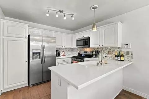 Kitchen - 770 Augusta St, Hemet, CA 92545 photo 1 of 4