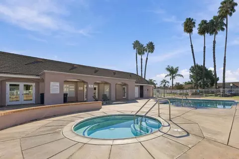 Exterior - 770 Augusta St, Hemet, CA 92545 photo 10 of 11