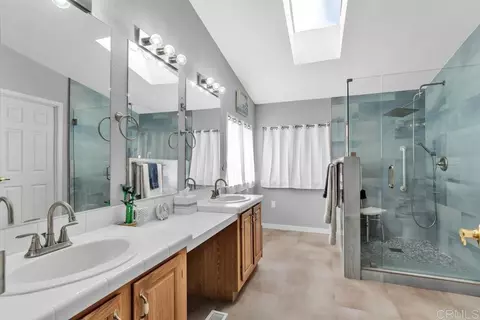 Bath - 11851 Riverside Dr #225, Lakeside, CA 92040 photo 1 of 2